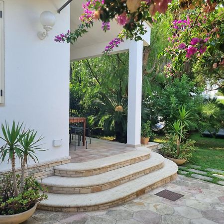 Villa Ada Casa Vacanze 토레 스페키아 루제리 외부 사진