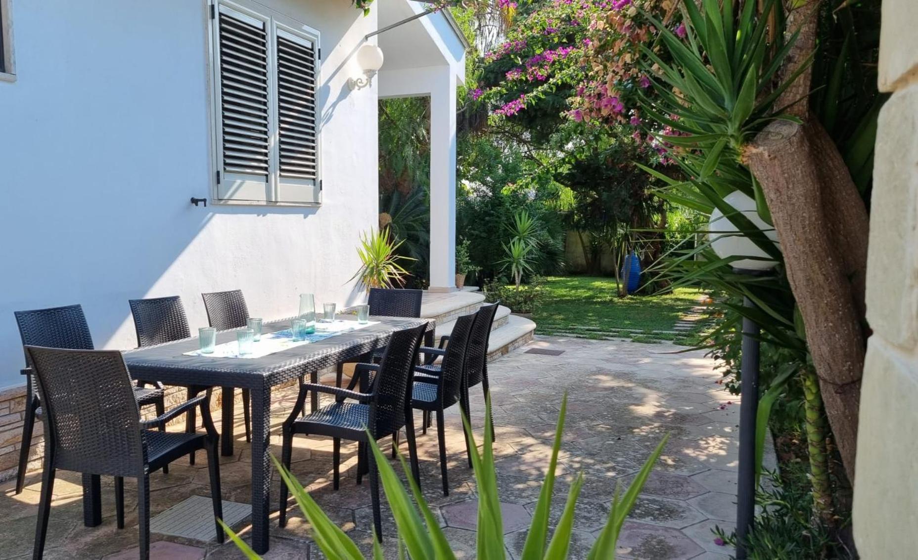 Villa Ada Casa Vacanze 토레 스페키아 루제리 외부 사진